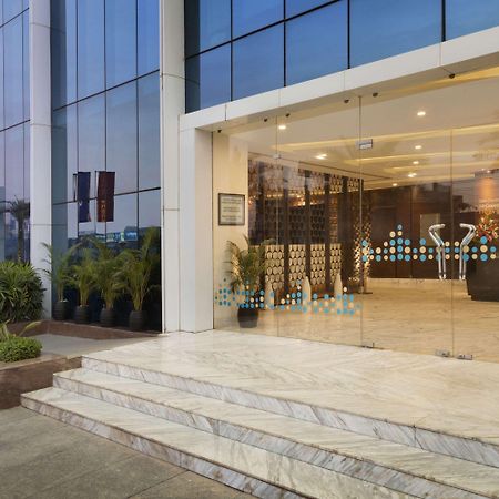 Howard Johnson By Wyndham, Hebbal, Bengaluru Exteriör bild
