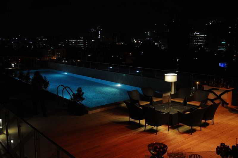 Howard Johnson By Wyndham, Hebbal, Bengaluru Exteriör bild