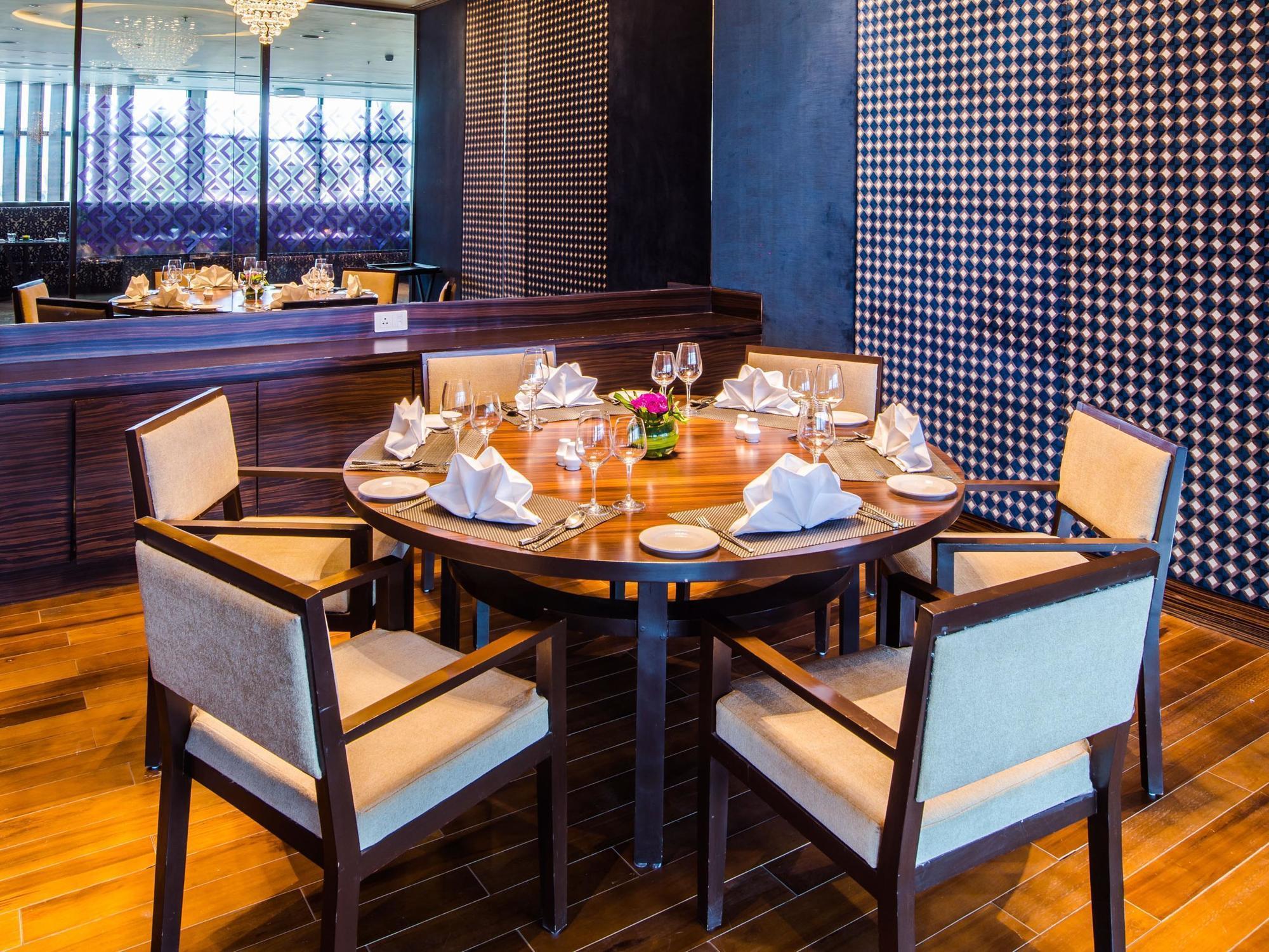 Howard Johnson By Wyndham, Hebbal, Bengaluru Exteriör bild
